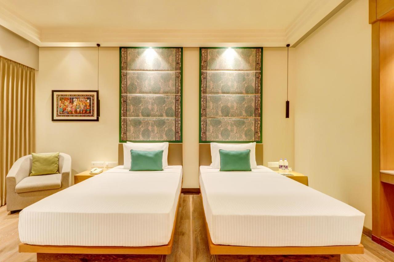 Lemon Tree Premier, Bhubaneswar Hotel Exterior photo