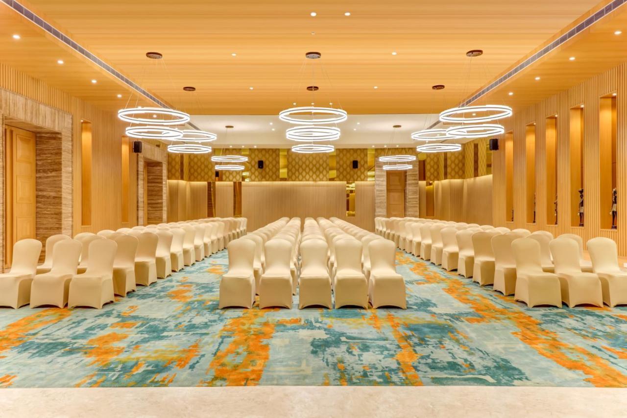 Lemon Tree Premier, Bhubaneswar Hotel Exterior photo