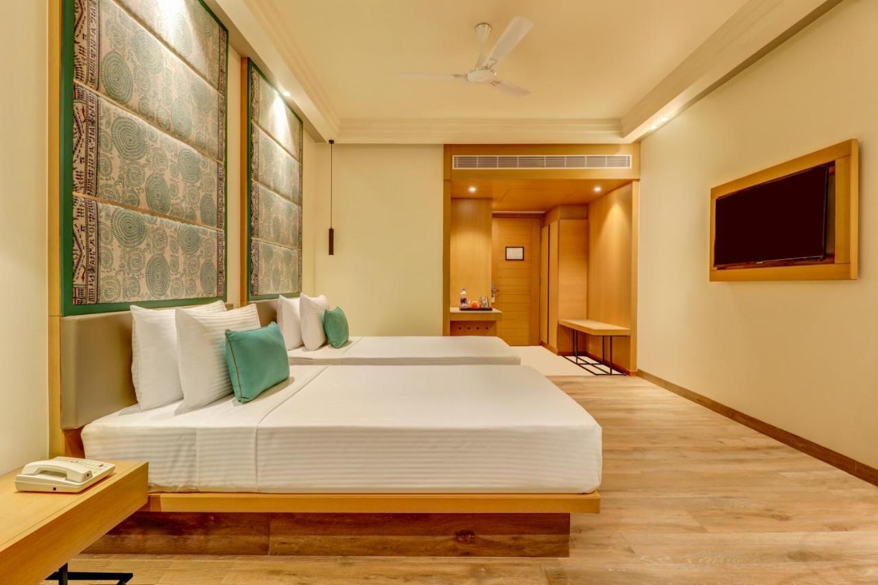 Lemon Tree Premier, Bhubaneswar Hotel Exterior photo