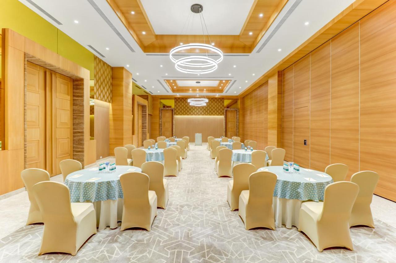 Lemon Tree Premier, Bhubaneswar Hotel Exterior photo